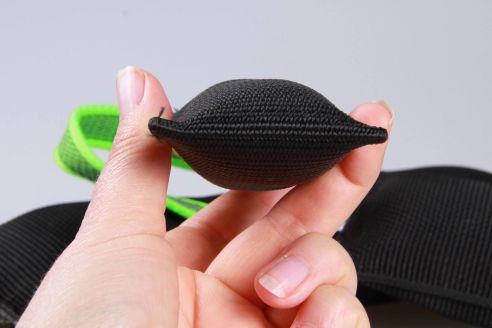Hundespielzeug | Wurfspiel mit Griff | Apportier-Dummy | Größe S für kleine Hunde | OEKO-TEX® STANDARD 100