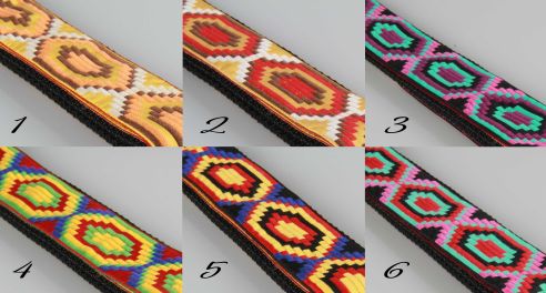 Taschengurt im Boho-Stil | Verstellbarer Schultergurt mit aufgesteppter Ethno-Borte | 40 mm Breite | Kunststoff-karabiner | Schwarz mit Borte