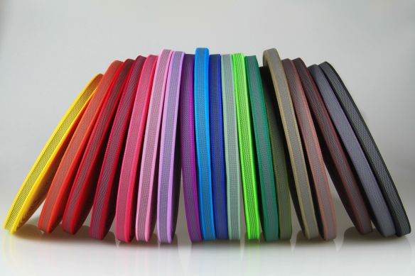 PES Anti-Rutsch | 25 mtr. Rolle | 12 mm breit | Farbauswahl | Baumwoll-touch | beidseitige schwarze Gummierung | Hundesport und Pferdesport